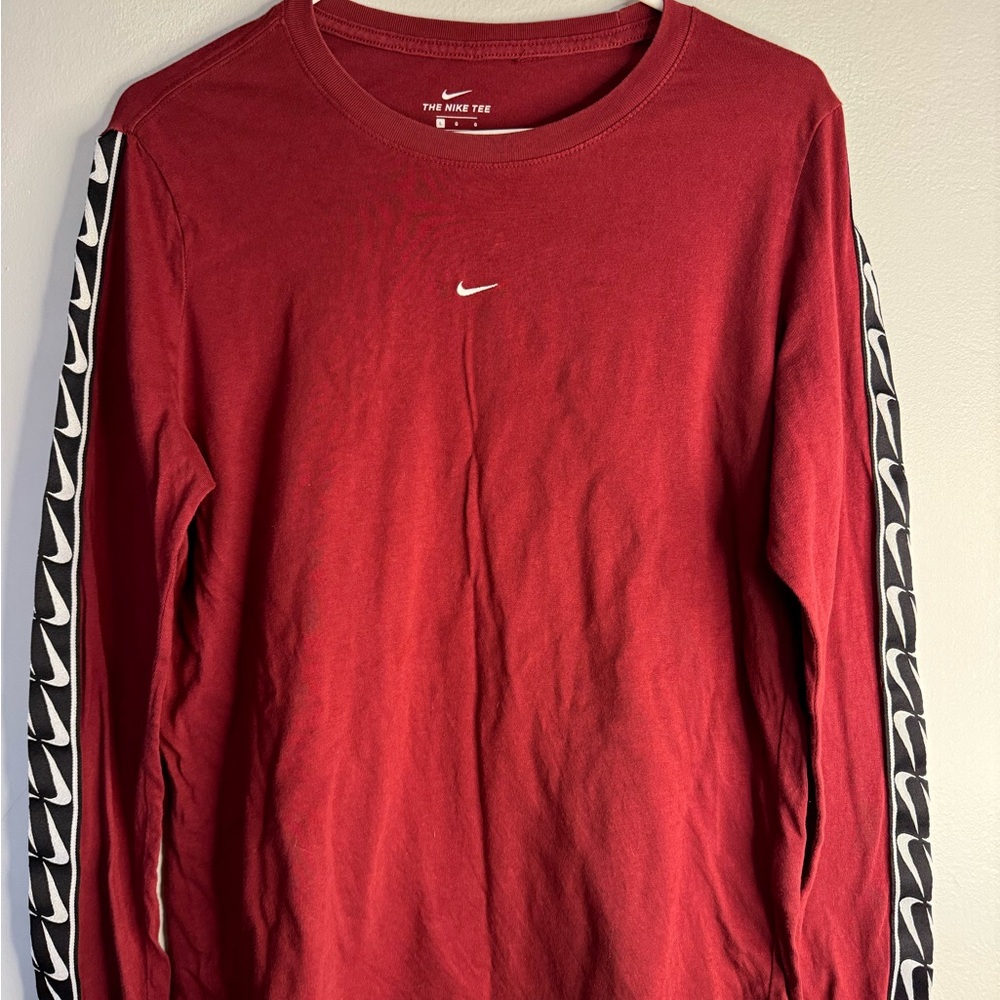 Nike 100% Cotton Long Sleeve Shirt, Boys Size Large Maroon with Nike Sleeves